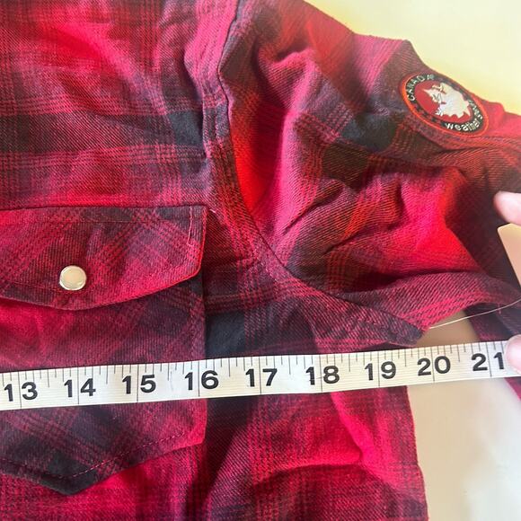 Canada Weather Gear Women's Size M Flannel Plaid Button Down Shirt Red/Black - Picture 6 of 15